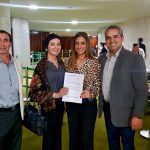 C:\Users\CREUSA\Pictures\FOTO DA PRESIDENTE DA AMPOL COM A DEP. FLÁVIA ARRUDA.jpg